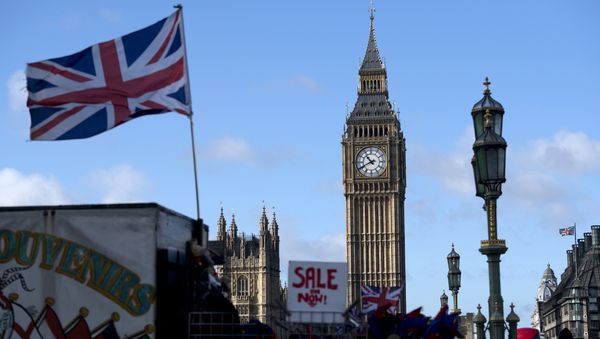 A Union flag flies from a flagpole near to the Elizabeth Tower, also known as Big Ben, at the Houses of Parliament in central London on November 7, 2016. - Sputnik International