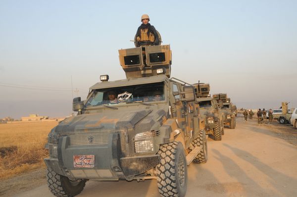 Peshmerga forces near Bashiqa Peshmerga forces near Bashiqa - Sputnik International