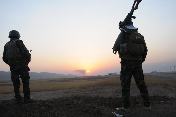 Peshmerga forces near Bashiqa Peshmerga forces near Bashiqa - Sputnik International