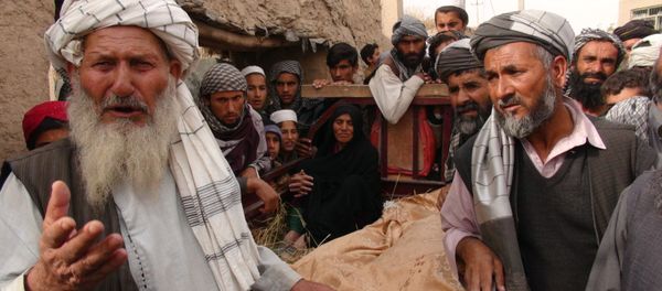 A special Afghan government commission continues to investigate the US-led airstrikes that killed more than 30 people, including women and children, in the province of Kunduz last week - Sputnik International