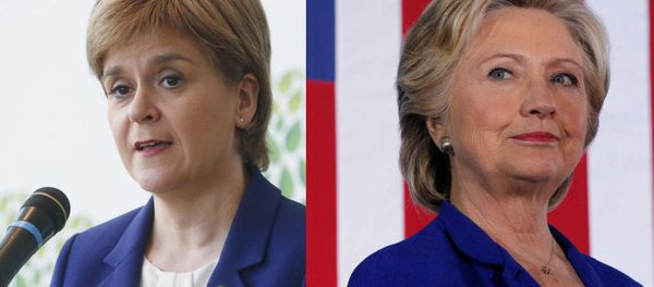Nicola Sturgeon and Hillary Clinton - Sputnik International