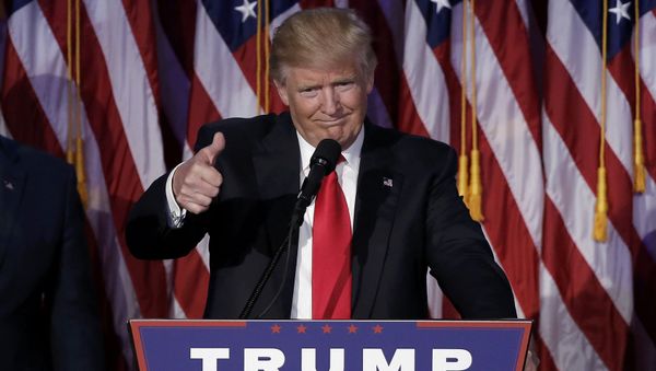U.S. President-elect Donald Trump greets supporters during his election night rally in Manhattan, New York, U.S., November 9, 2016 - Sputnik International