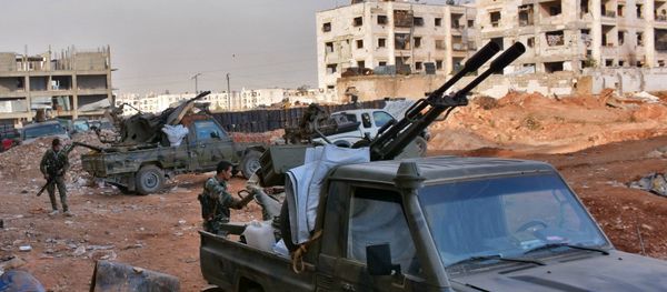 Syrian pro-government forces hold a position in Aleppo's 1070 district on November 8, 2016, after seizing it from rebel fighters Syrian pro-government forces hold a position in Aleppo's 1070 district on November 8, 2016, after seizing it from rebel fighters - Sputnik International
