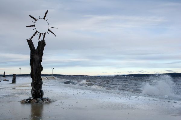 Raging Storm Rips Across Russian Winter Lake - Sputnik International