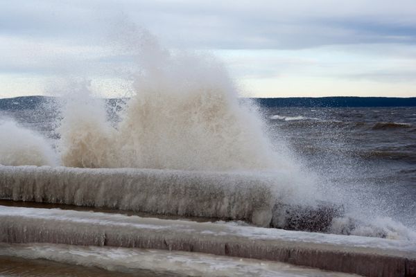 Raging Storm Rips Across Russian Winter Lake - Sputnik International