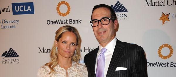 Heather Mnuchin, left, and Steven Mnuchin arrive at The Kaleidoscope Ball's Designing The Future at the Beverly Hills Hotel on Wednesday, April 17, 2013 in Beverly Hills, Calif - Sputnik International