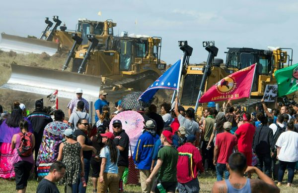 Members of the Standing Rock Sioux Tribe and their supporters opposed to the Dakota Access Pipeline (DAPL) confront bulldozers working on the new oil pipeline in an effort to make them stop, September 3, 2016, near Cannon Ball, North Dakota Members of the Standing Rock Sioux Tribe and their supporters opposed to the Dakota Access Pipeline (DAPL) confront bulldozers working on the new oil pipeline in an effort to make them stop, September 3, 2016, near Cannon Ball, North Dakota - Sputnik International