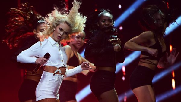 Swedish singer Zara Larsson performs at the MTV Europe Music Awards (EMA) on November 6, 2016 at the Ahoy Rotterdam in Rotterdam Swedish singer Zara Larsson performs at the MTV Europe Music Awards (EMA) on November 6, 2016 at the Ahoy Rotterdam in Rotterdam - Sputnik International