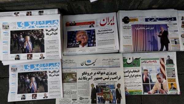 A picture taken on November 10, 2016 in the Iranian capital Tehran shows local newspapers displaying articles on US president-elect Donald Trump a day after his election - Sputnik International