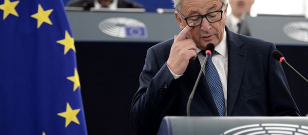 European Commission's President Jean-Claude Juncker delivers a speech as he makes his State of the Union address to the European Parliament in Strasbourg, eastern France, on September 14, 2016. European Commission's President Jean-Claude Juncker delivers a speech as he makes his State of the Union address to the European Parliament in Strasbourg, eastern France, on September 14, 2016. - Sputnik International