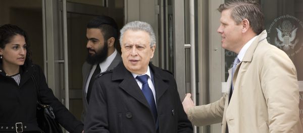 Former FIFA vice president Alfredo Hawit, center, leaves federal court Monday, April 11, 2016, in the Brooklyn borough of New York Former FIFA vice president Alfredo Hawit, center, leaves federal court Monday, April 11, 2016, in the Brooklyn borough of New York - Sputnik International