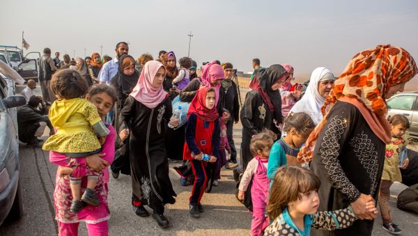 Kurdish Shabaks leave towns and villages around Mosul Kurdish Shabaks leave towns and villages around Mosul - Sputnik International