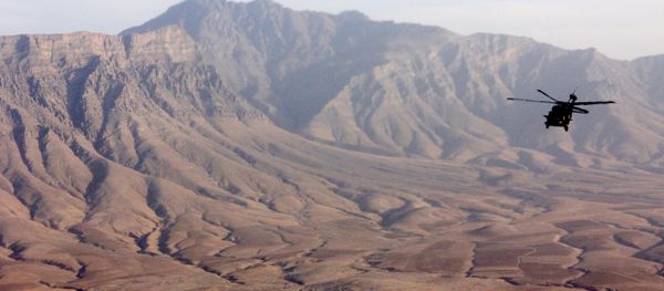In this October 23, 2016 image, a US military helicopter is seen flying toward Bagram airbase from Kabul, Afghanistan. - Sputnik International