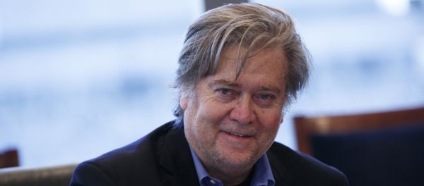 Steve Bannon, campaign CEO for Republican presidential candidate Donald Trump, right, looks on during a national security meeting with advisors at Trump Tower in New York. (File) Steve Bannon, campaign CEO for Republican presidential candidate Donald Trump, right, looks on during a national security meeting with advisors at Trump Tower in New York. (File) - Sputnik International