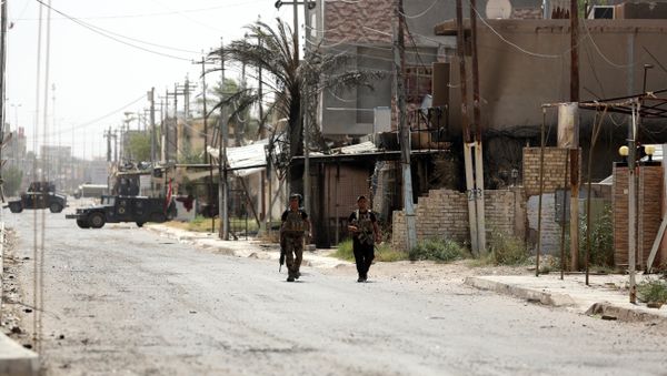 Members with Iraqi counter-terrorism forces patrol Fallujah, Iraq. (File) - Sputnik International
