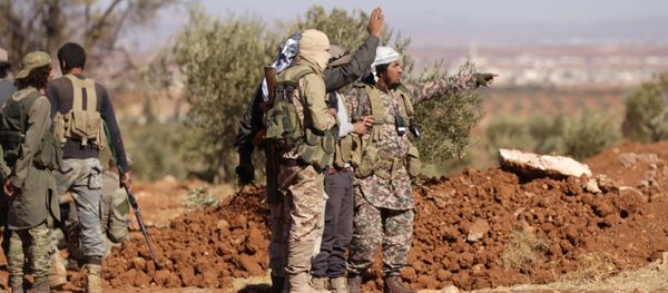 Rebel fighters gather during their advance towards the Islamic State-held city of al-Bab, northern Syria October 26, 2016 - Sputnik International