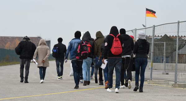 Migrants arrive at the first registration point for asylum seekers in Erding near Munich, southern Germany, on November 15, 2016 Migrants arrive at the first registration point for asylum seekers in Erding near Munich, southern Germany, on November 15, 2016 - Sputnik International
