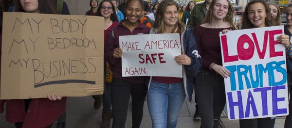 More US Students Leave Class in Protest of Trump Win More US Students Leave Class in Protest of Trump Win - Sputnik International