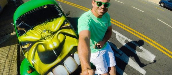 Diego Ribas and his Hulk Beetle Diego Ribas and his Hulk Beetle - Sputnik International