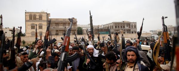 Tribesmen attend a tribal gathering to show support to the Houthi movement in Sanaa, Yemen November 10, 2016 Tribesmen attend a tribal gathering to show support to the Houthi movement in Sanaa, Yemen November 10, 2016 - Sputnik International