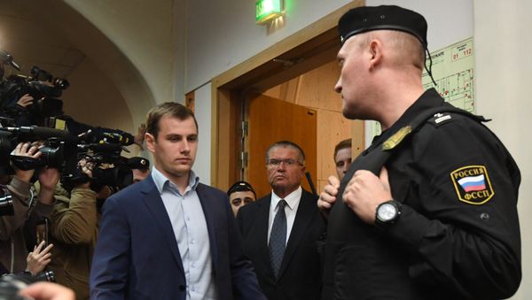 Court considers arrest warrant for Alexei Ulyukayev Court considers arrest warrant for Alexei Ulyukayev - Sputnik International