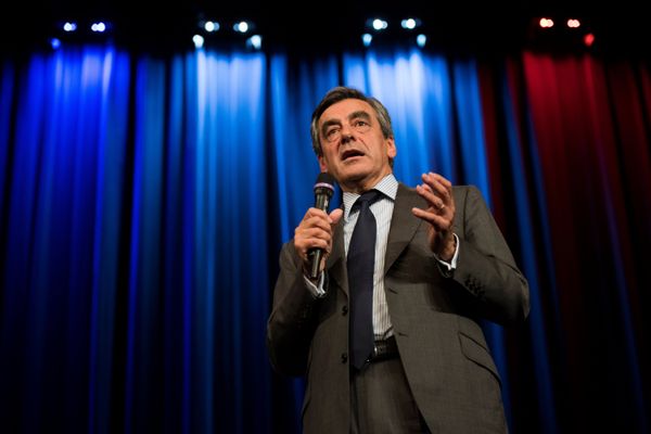 Right-wing Les Republicains (LR) party's candidate for the party's primary ahead of the 2017 presidential election, Francois Fillon (File) Right-wing Les Republicains (LR) party's candidate for the party's primary ahead of the 2017 presidential election, Francois Fillon (File) - Sputnik International