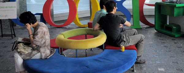Visitors sit on a bench at a lobby of an office of Google Korea in Seoul on August 11, 2010 Visitors sit on a bench at a lobby of an office of Google Korea in Seoul on August 11, 2010 - Sputnik International