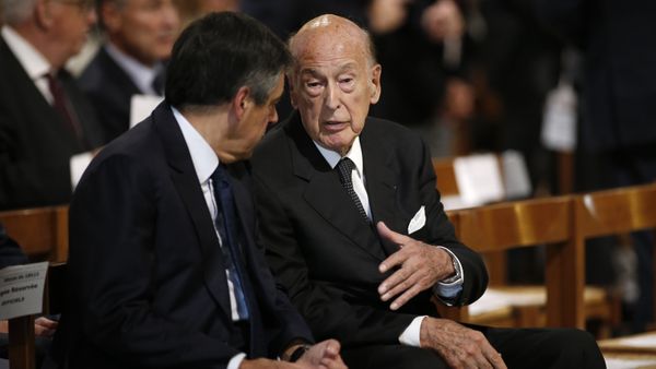 Former French President Valery Giscard d'Estaing (R) - Sputnik International