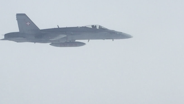 An official Russian passenger aircraft carrying journalists to cover the APEC summit in Peru was chased by three military jets while flying through Swiss airspace. - Sputnik International