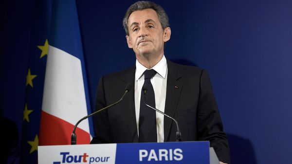 Nicolas Sarkozy, former French president and candidate for the French conservative presidential primary, reacts after partial results in the first round of the French center-right presidential primary election at his campaign headquarters in Paris, France, November 20, 2016. - Sputnik International