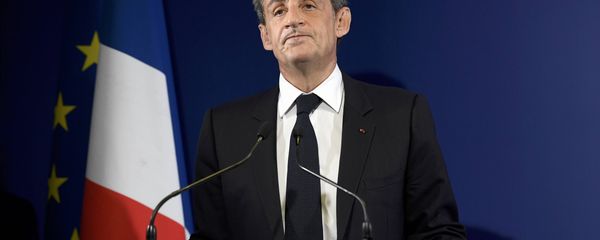 Nicolas Sarkozy, former French president and candidate for the French conservative presidential primary, reacts after partial results in the first round of the French center-right presidential primary election at his campaign headquarters in Paris, France, November 20, 2016. - Sputnik International