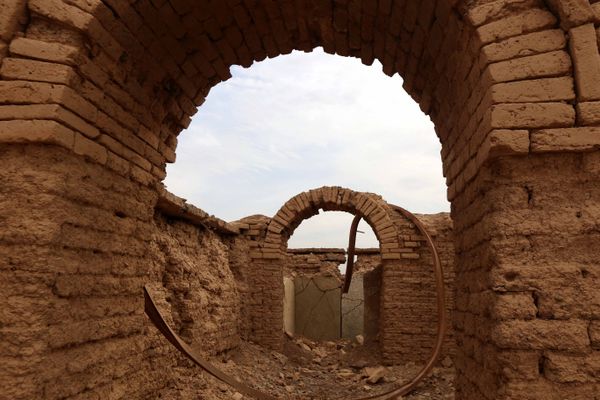A picture taken on November 15, 2016, shows destruction caused by the Islamic State (IS) group at the archaeological site of Nimrud, some 30 kilometres south of Mosul in the Nineveh province, a few days after Iraqi forces retook the ancient city from IS jihadists. - Sputnik International