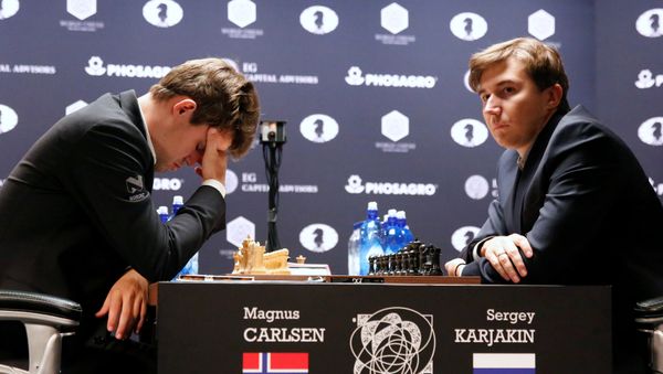 Magnus Carlsen, of Norway, reacts at his match with Sergey Karjakin, of Russia - Sputnik International