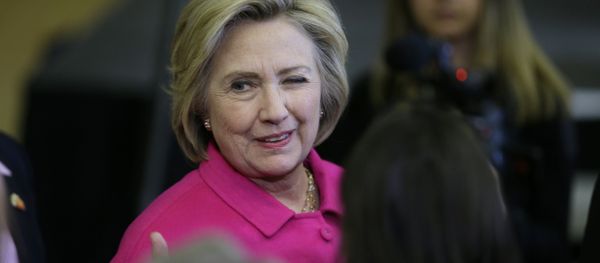 Democratic presidential candidate Hillary Clinton winks at a supporter after speaking at a campaign rally at the Iowa State Historical Museum in Des Moines, Iowa Democratic presidential candidate Hillary Clinton winks at a supporter after speaking at a campaign rally at the Iowa State Historical Museum in Des Moines, Iowa - Sputnik International
