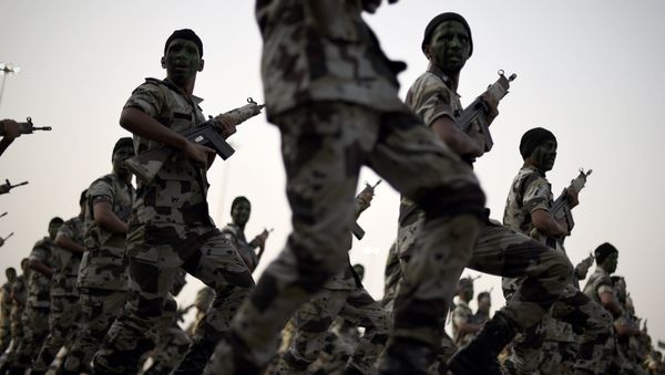 Members of the Saudi special police unit march during a military parade in Mecca on September 17, 2015. - Sputnik International