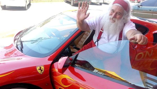 Gesualdo Filho as Santa Claus - Sputnik International