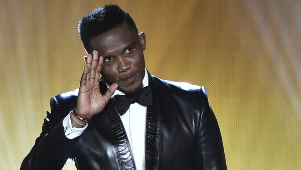 Cameroon and Antalyaspor forward Samuel Eto'o waves during the 2015 FIFA Ballon d'Or award ceremony at the Kongresshaus in Zurich on January 11, 2016 - Sputnik International
