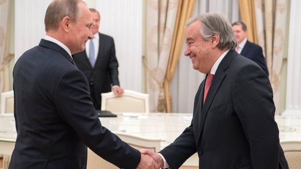 Russian President Vladimir Putin met witn newly elect UN secretary general Attonio Guterres Russian President Vladimir Putin met witn newly elect UN secretary general Attonio Guterres - Sputnik International