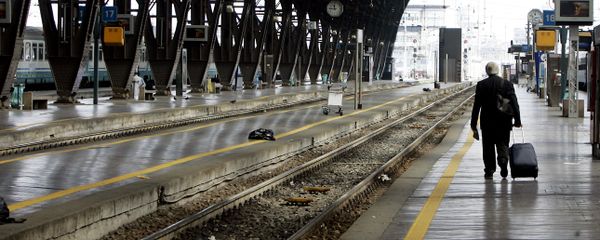 A view of the empty platforms at the main Centrale train station of Milan, Italy (File) - Sputnik International