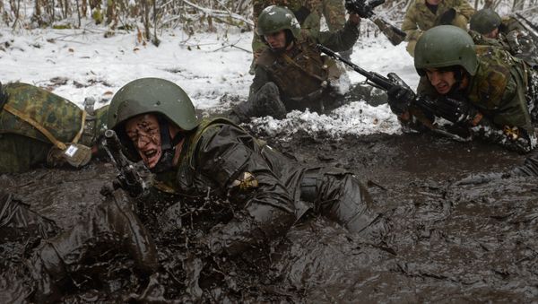 Test for right to wear crimson and green beret by National Guard servicemen - Sputnik International