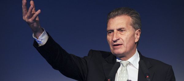 European Commissioner for Digital Economy and Society Gunther Oettinger addresses the opening of French employers' association Medef's Universite du Numerique at the Medef headquarters in Paris on June 10, 2015. European Commissioner for Digital Economy and Society Gunther Oettinger addresses the opening of French employers' association Medef's Universite du Numerique at the Medef headquarters in Paris on June 10, 2015. - Sputnik International
