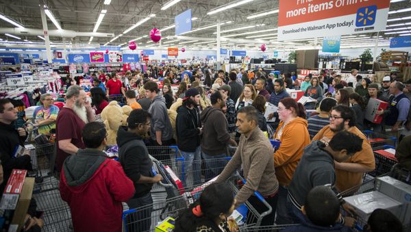 Black Friday Violence: Deadly Shootings, Fights Across the US (VIDEO) - Sputnik International