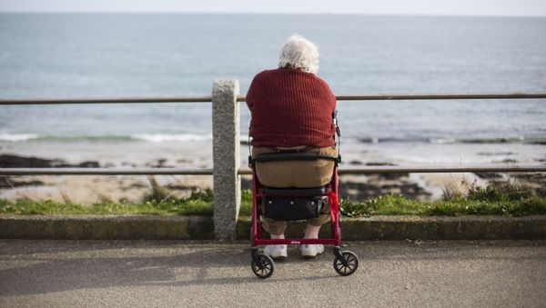 An elderly man looks out to sea in Falmouth, south west England on March 10, 2015 - Sputnik International