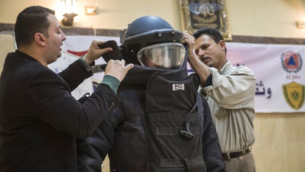 An Egyptian bomb disposal expert - Sputnik International