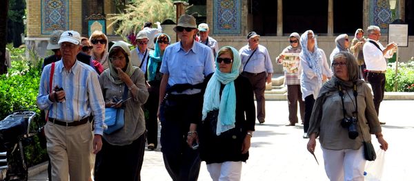 A picture taken on August 5, 2015 shows foreign tourists visiting Tehran's Golestan Palace (The Rose Garden Palace) - Sputnik International