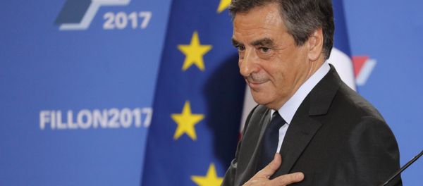Francois Fillon, former French prime minister and member of Les Republicains political party, delivers his speech after partial results in the second round for the French center-right presidential primary election in Paris, France, November 27, 2016. Francois Fillon, former French prime minister and member of Les Republicains political party, delivers his speech after partial results in the second round for the French center-right presidential primary election in Paris, France, November 27, 2016. - Sputnik International