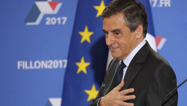 Francois Fillon, former French prime minister and member of Les Republicains political party, delivers his speech after partial results in the second round for the French center-right presidential primary election in Paris, France, November 27, 2016. Francois Fillon, former French prime minister and member of Les Republicains political party, delivers his speech after partial results in the second round for the French center-right presidential primary election in Paris, France, November 27, 2016. - Sputnik International