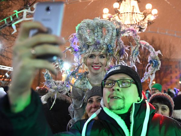 Moscow Kicks Off Winter Season With Opening of Colorful Skating Rinks Moscow Kicks Off Winter Season With Opening of Colorful Skating Rinks - Sputnik International