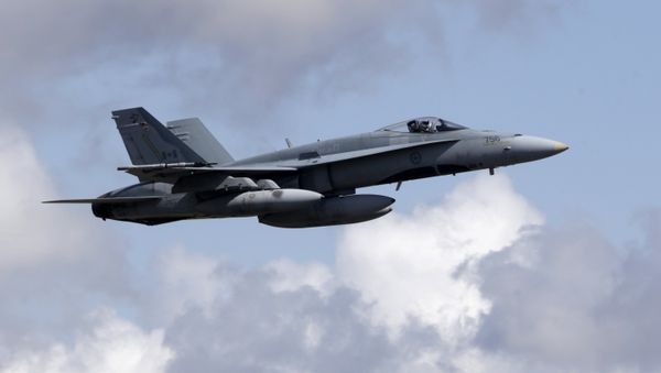 Canadian Air Task Force Jet CF-18 - Sputnik International