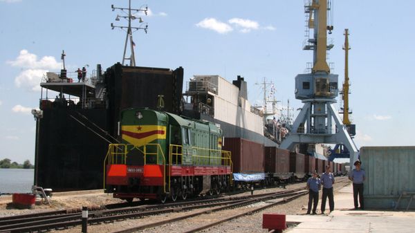 The port of Olya, Astrakhan Region, is the destination of the international transport corridor North-South in Russia. - Sputnik International